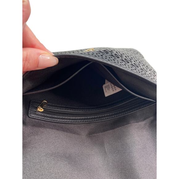 Aldo Crossbody Bag Black Envelope Floral Laser Cut Out Design Gold Chain Strap - Picture 10 of 11